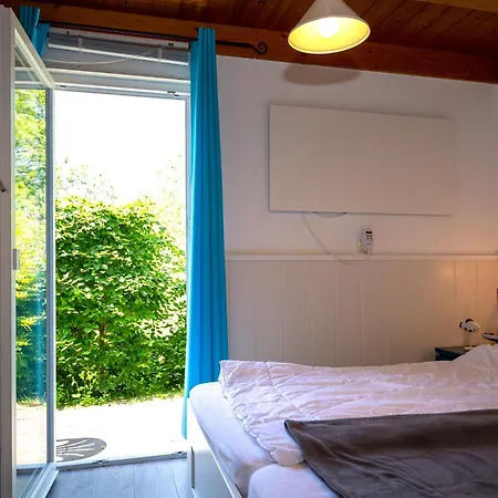 Am Moenchneversdorfer 펜션 *