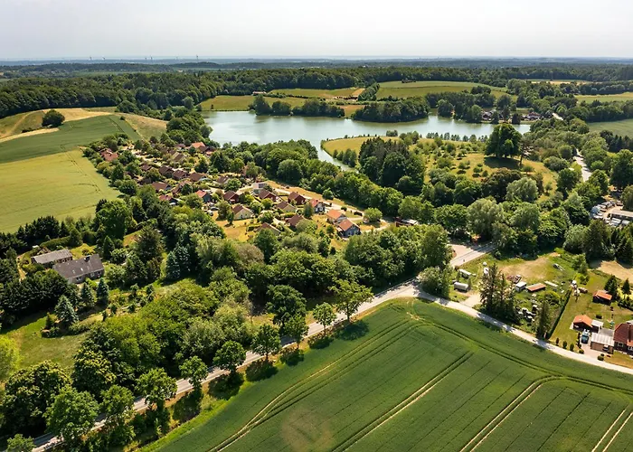 Am Moenchneversdorfer Semesterbostad *